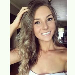 Meet your Posher, Devyn